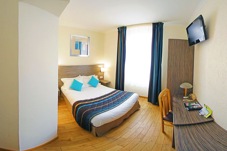 B&B Hotel Єр Екстер'єр фото