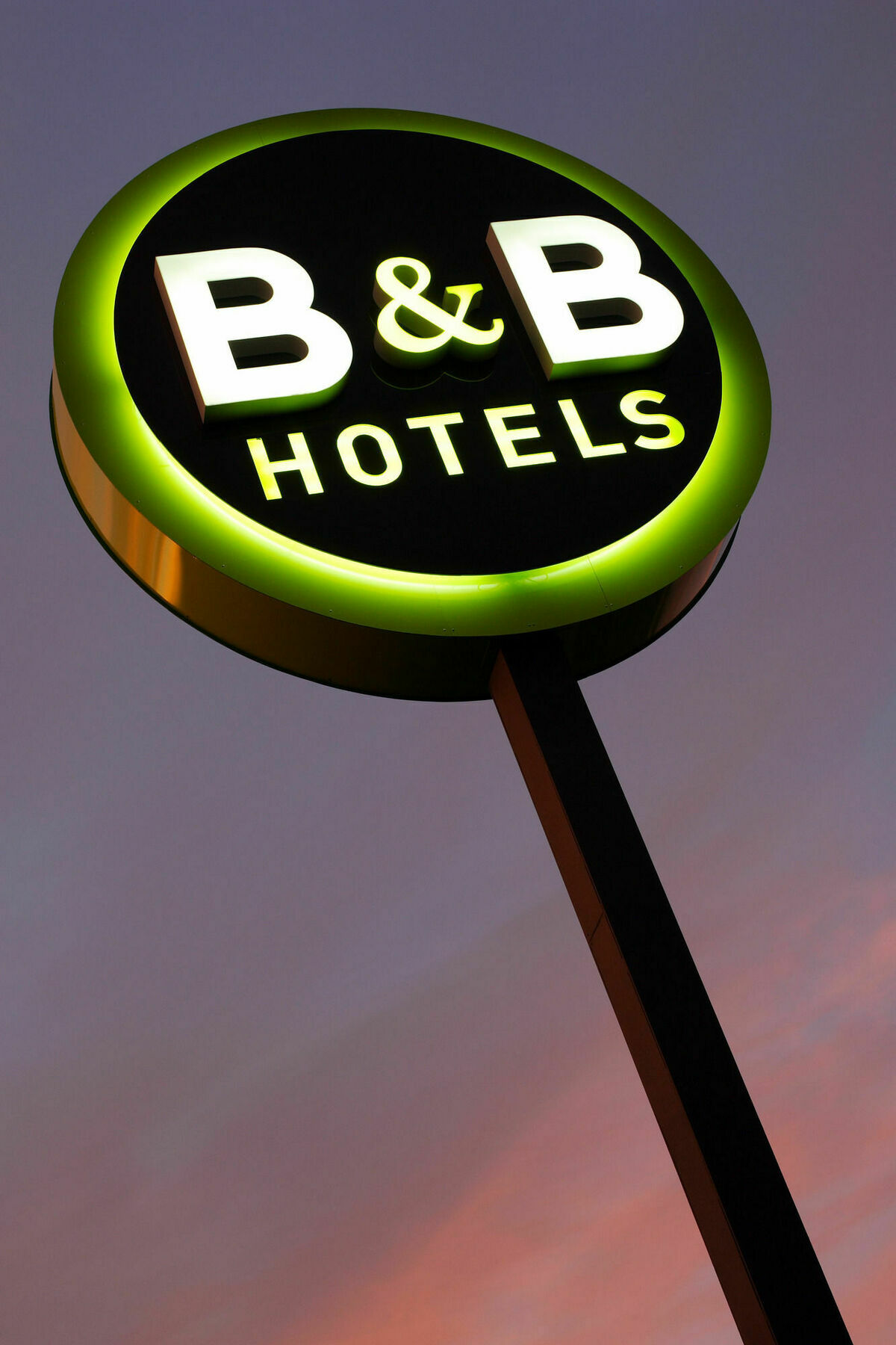 B&B Hotel Єр Екстер'єр фото